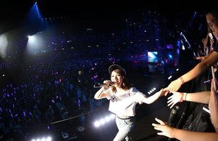 邓紫棋演唱会吃瓜求婚完整视频,甜蜜瞬间全程回顾