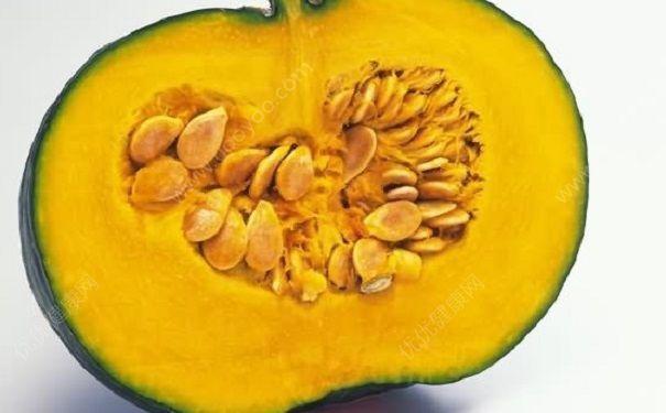 瓜里的虫子可以吃吗视频,揭秘可食用之谜
