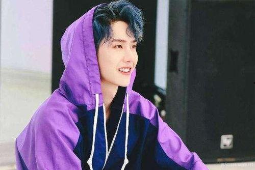 王一博吻戏吃瓜视频,吃瓜群众热议